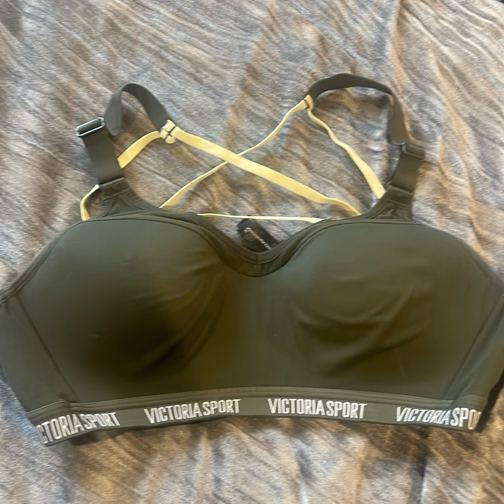 VS sports bra